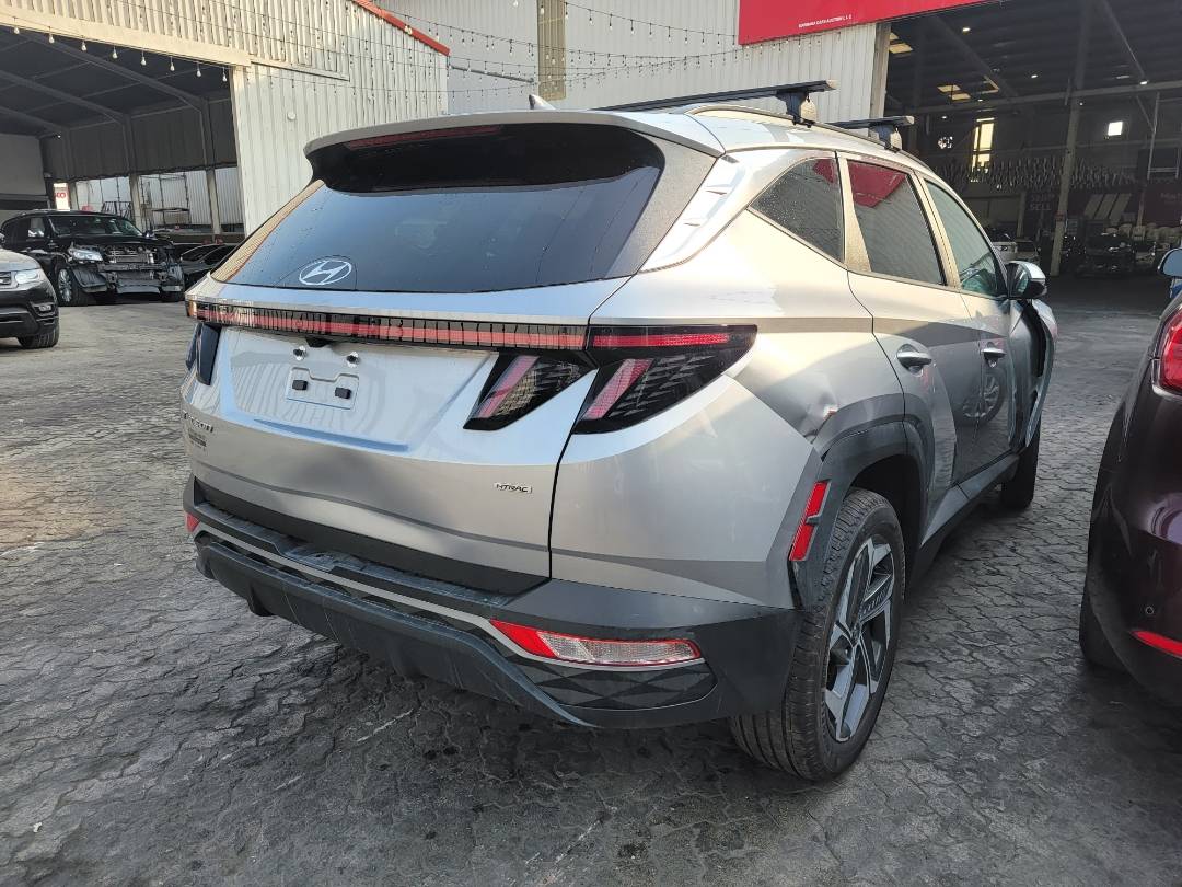 2024 HYUNDAI TUCSON — 5838 Miles — Lot 88537465 — Al Surrah - Marhaba Auctions Used Cars - Image 3