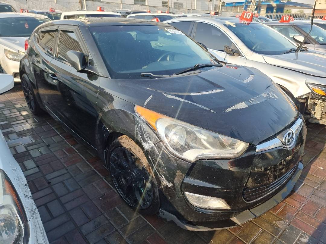 2014 HYUNDAI VELOSTER — 128233 Miles — Lot 207233 — Souq - Marhaba Auctions Used Cars - Image 4