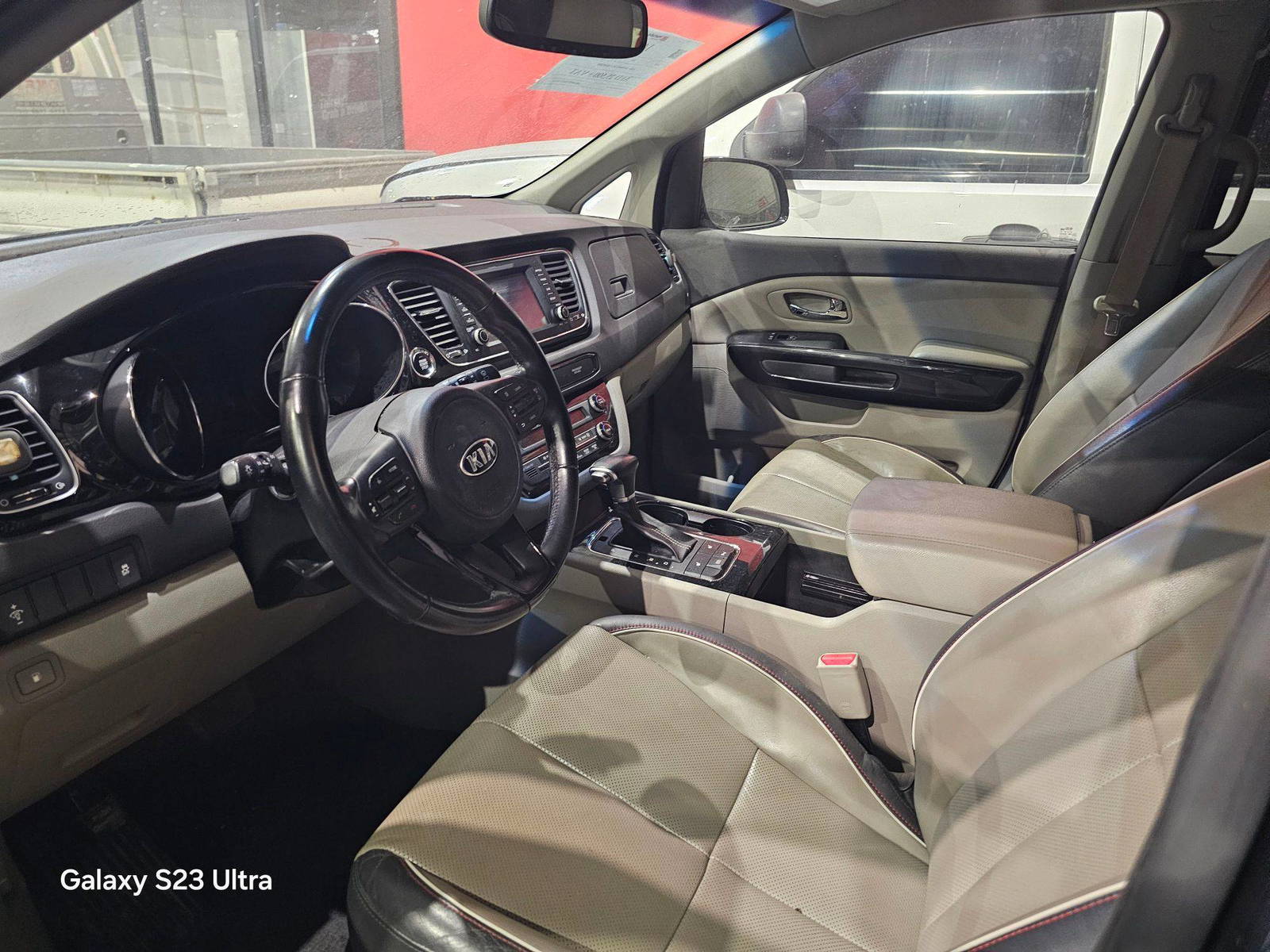 KIA SEDONA 2018 - Marhaba Auction Used Cars - Image 8