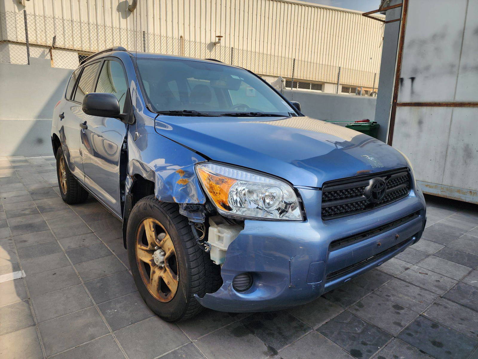 2007 TOYOTA RAV4 — 278196 Miles — Lot 215478 — Souq - Marhaba Auctions Used Cars - Image 6
