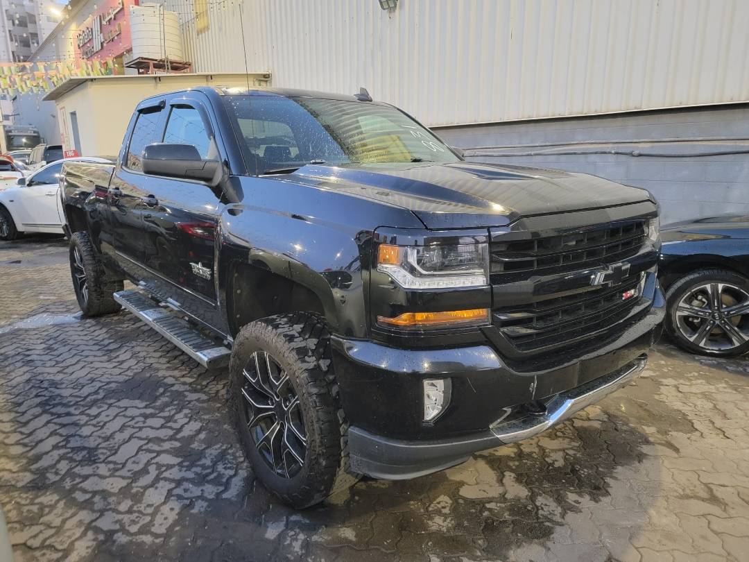 2019 CHEVROLET SILVERADO — 117720 Miles — Lot K1114466 — Main - Marhaba Auctions Used Cars - Image 3