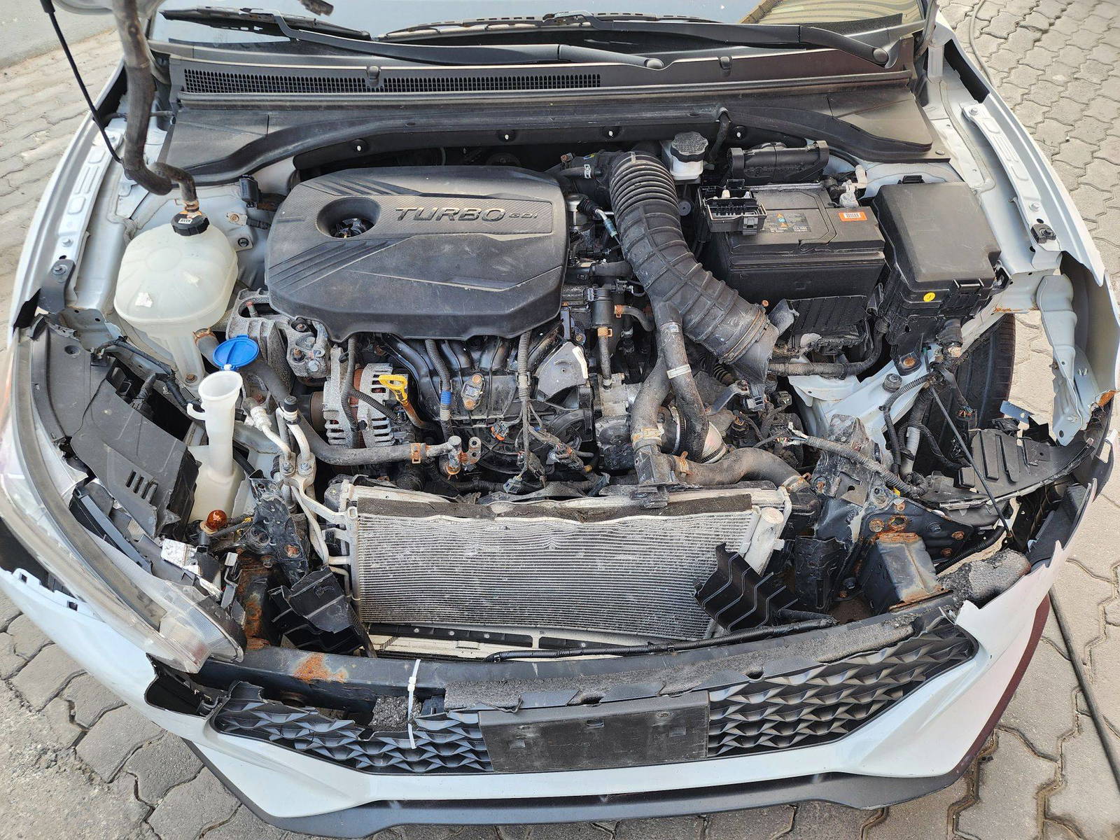 HYUNDAI VELOSTER 2019 - Marhaba Auction Used Cars - Image 12