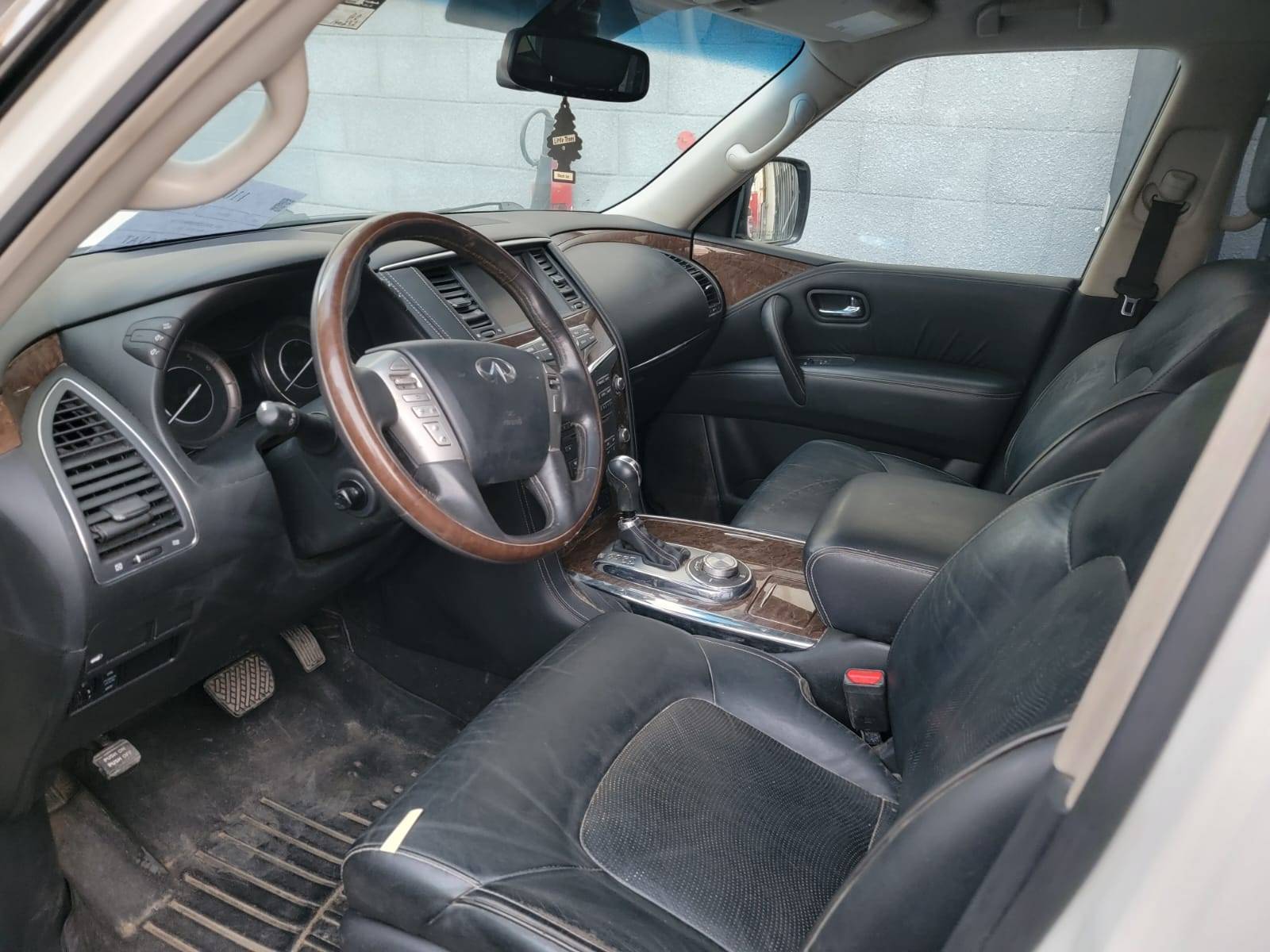 2017 INFINITI QX80 — 140292 Miles — Lot 151524 — Main - Marhaba Auctions Used Cars - Image 8