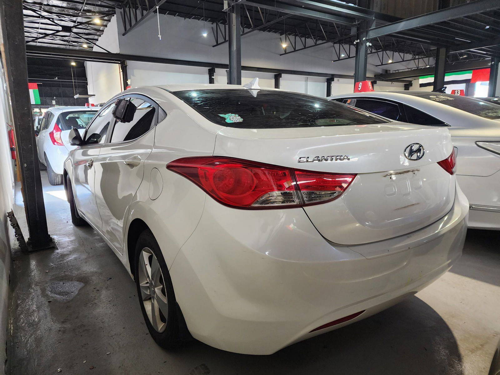 2013 HYUNDAI ELANTRA — 186821 Miles — Lot 79194584 — Al Quoz - Marhaba Auctions Used Cars - Image 6