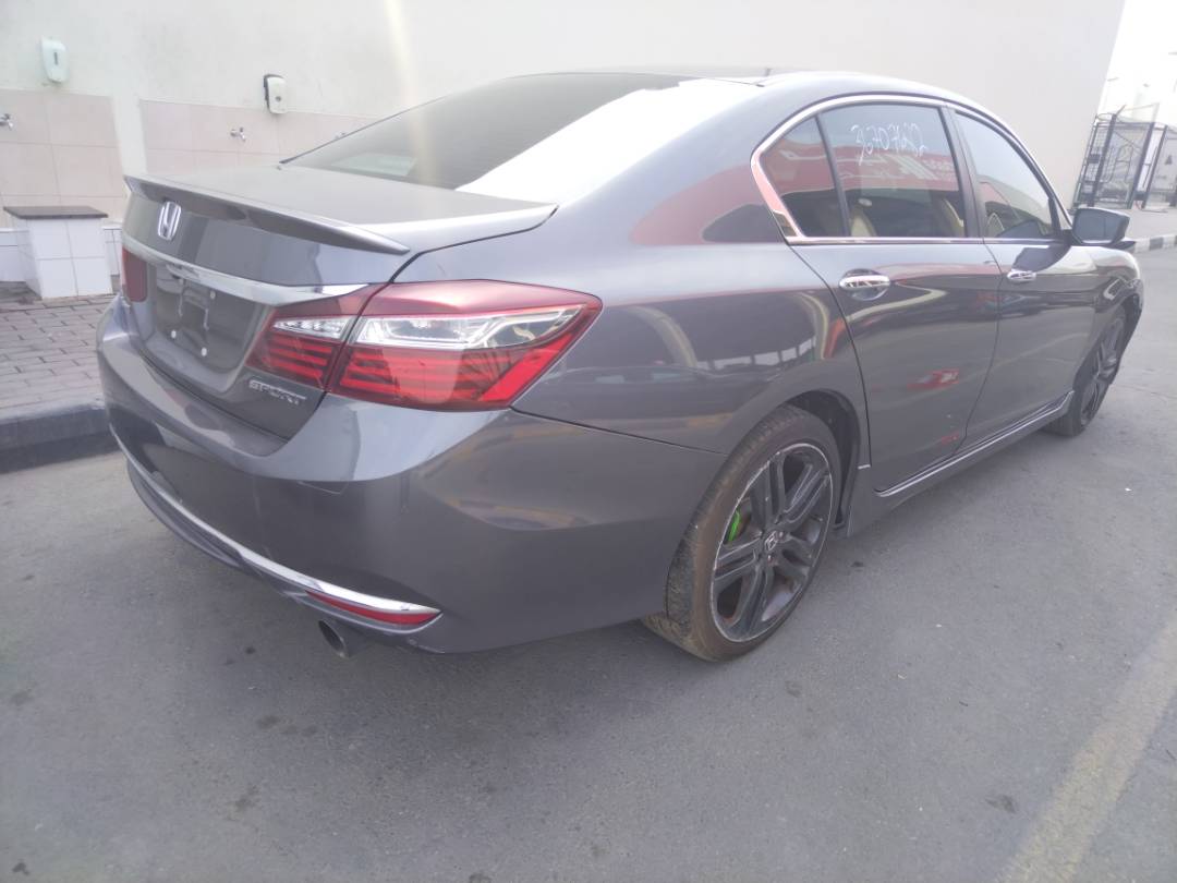 2017 HONDA ACCORD — 111247 Miles — Lot 36707682 - Marhaba Auctions Used Cars - Image 4