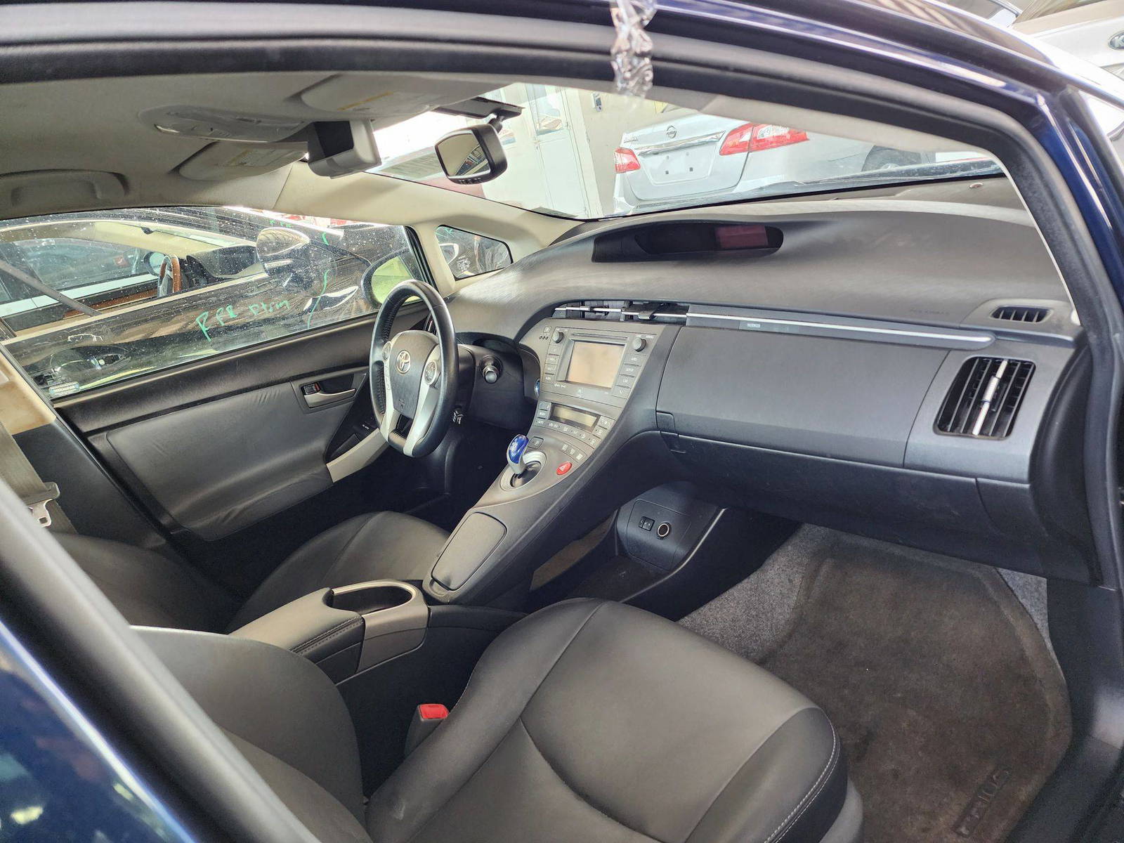 2012 TOYOTA PRIUS — 217456 Miles — Lot 42499144 — Souq - Marhaba Auctions Used Cars - Image 5