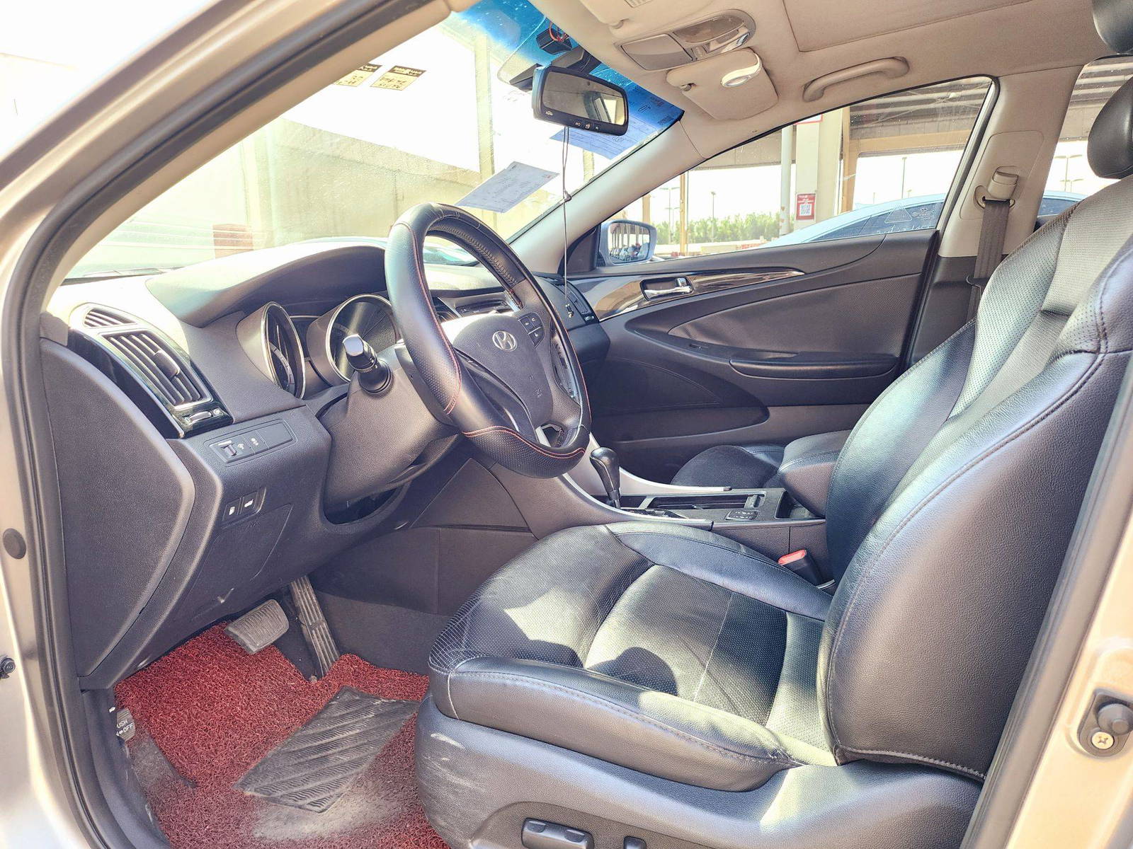 2010 HYUNDAI SONATA — 116799 KM — Lot BAA021221 — Souq - Marhaba Auctions Used Cars - Image 9