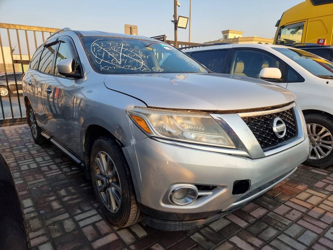 2014 NISSAN PATHFINDER — 191117 Miles — Lot 125487 — Ind. 12 - Marhaba Auctions Used Cars - Image 3