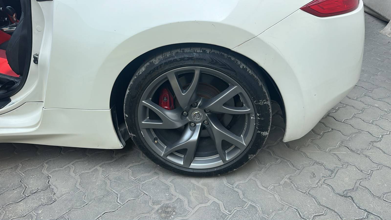 2016 NISSAN 370Z BASE — 96321 KM — Lot M250248 — Souq - Marhaba Auctions Used Cars - Image 8