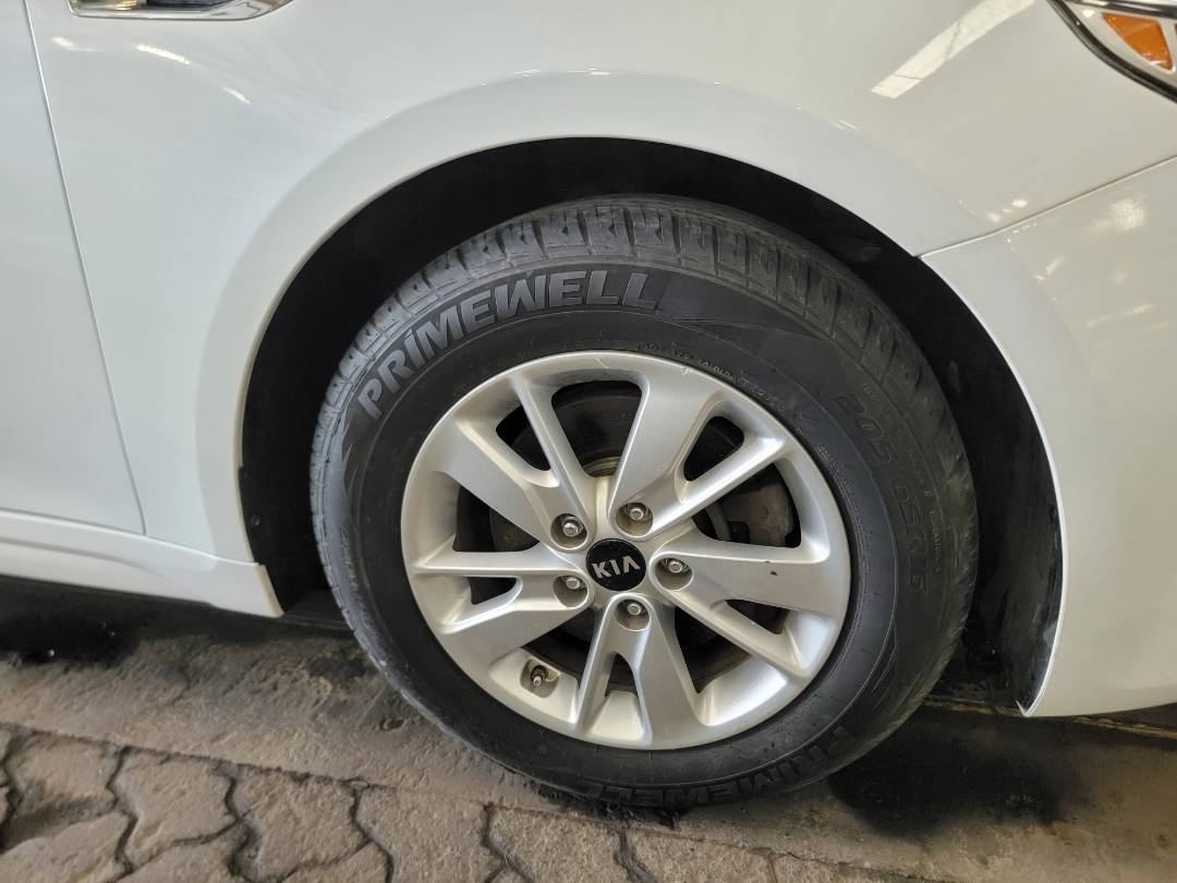 2017 KIA OPTIMA — 128780 Miles — Lot HG169397 — Main - Marhaba Auctions Used Cars - Image 11