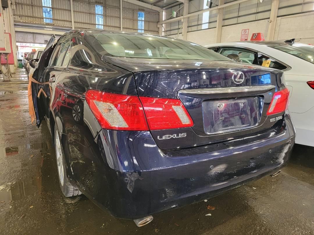 2009 LEXUS ES 350 — 223016 Miles — Lot 38122476 - Marhaba Auctions Used Cars - Image 3