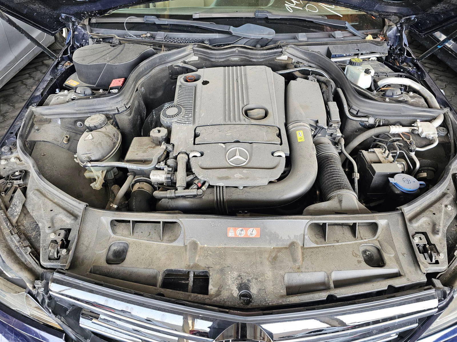 2014 MERCEDES BENZ C-250 — 125731 Miles — Lot 47488465 — Souq - Marhaba Auctions Used Cars - Image 12