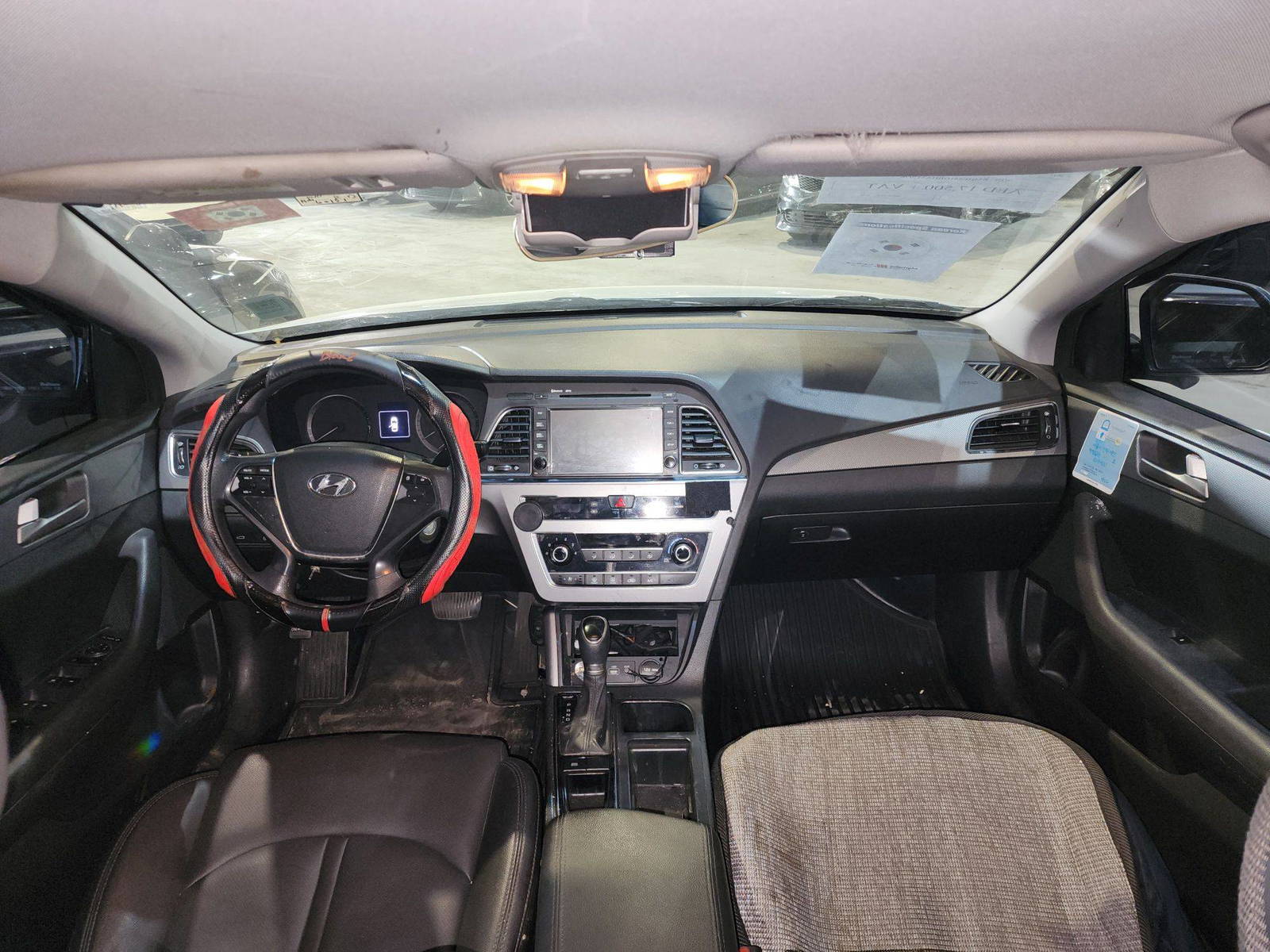 2017 HYUNDAI SONATA — 60151 KM — Lot 342976 — Al Quoz - Marhaba Auctions Used Cars - Image 8
