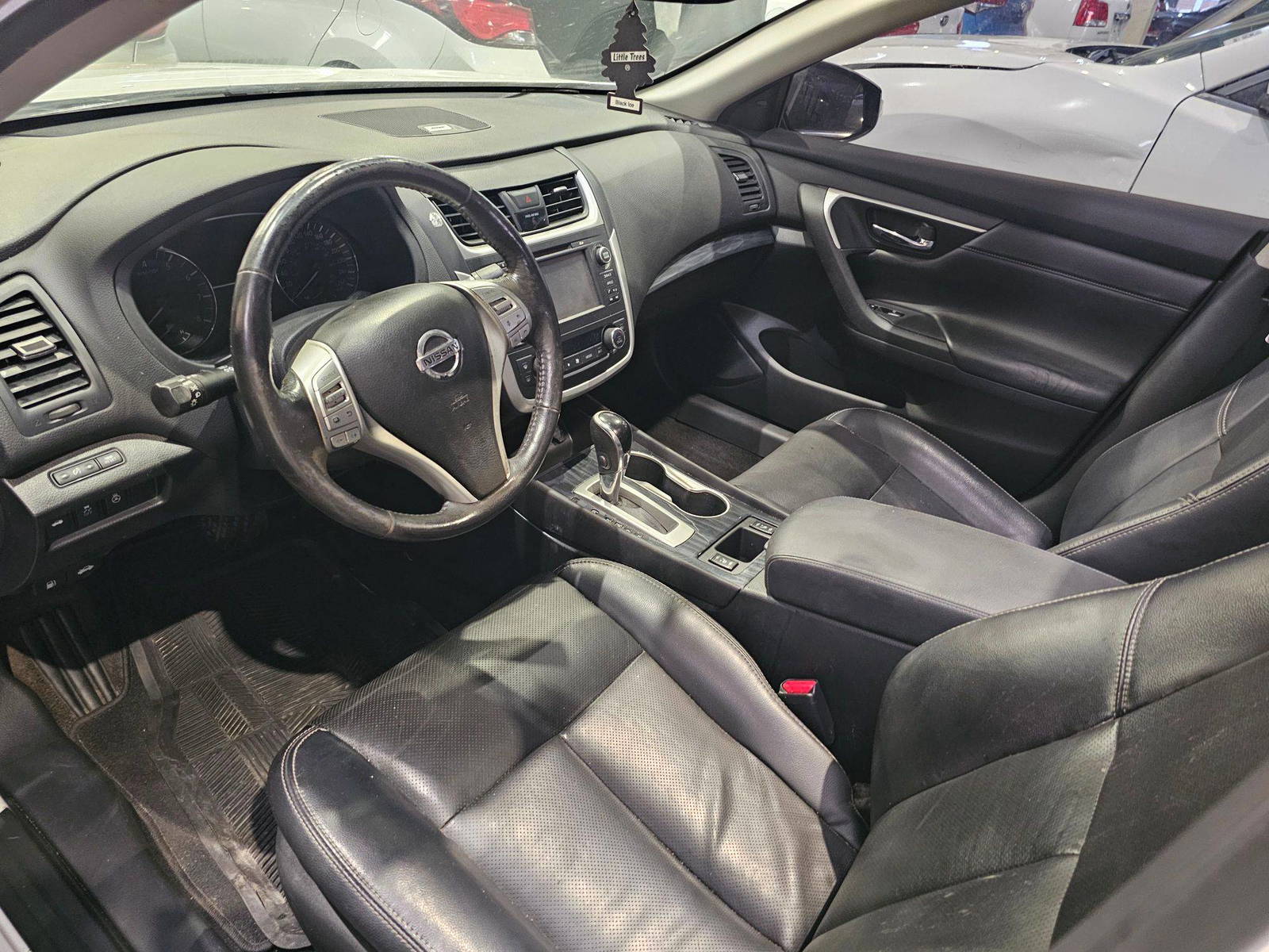 2017 NISSAN ALTIMA — 131214 KM — Lot 80132645 — Main - Marhaba Auctions Used Cars - Image 8
