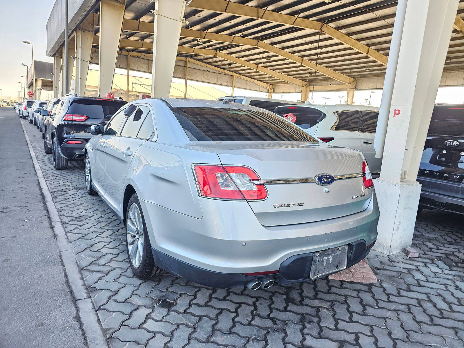FORD TAURUS 2010 - Marhaba Auction Used Cars - Image 4