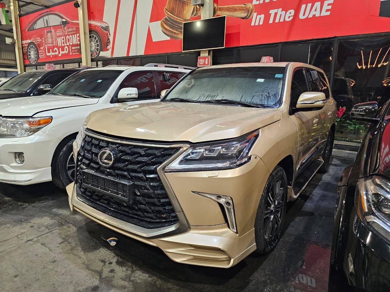 2009 LEXUS LX 570 — 183412 KM — Lot W894028311 — Main - Marhaba Auctions Used Cars - Image 3