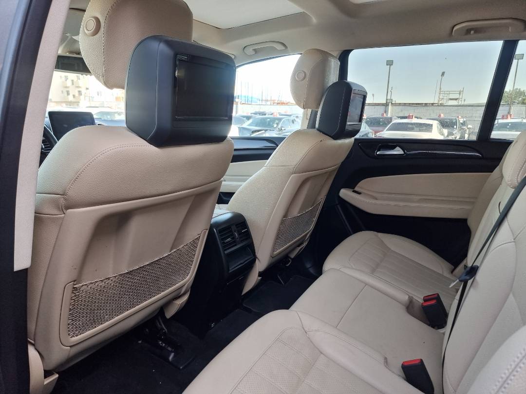 2017 MERCEDES BENZ GLS 450 — 156205 Miles — Lot 940638 — Ind. 12 - Marhaba Auctions Used Cars - Image 6