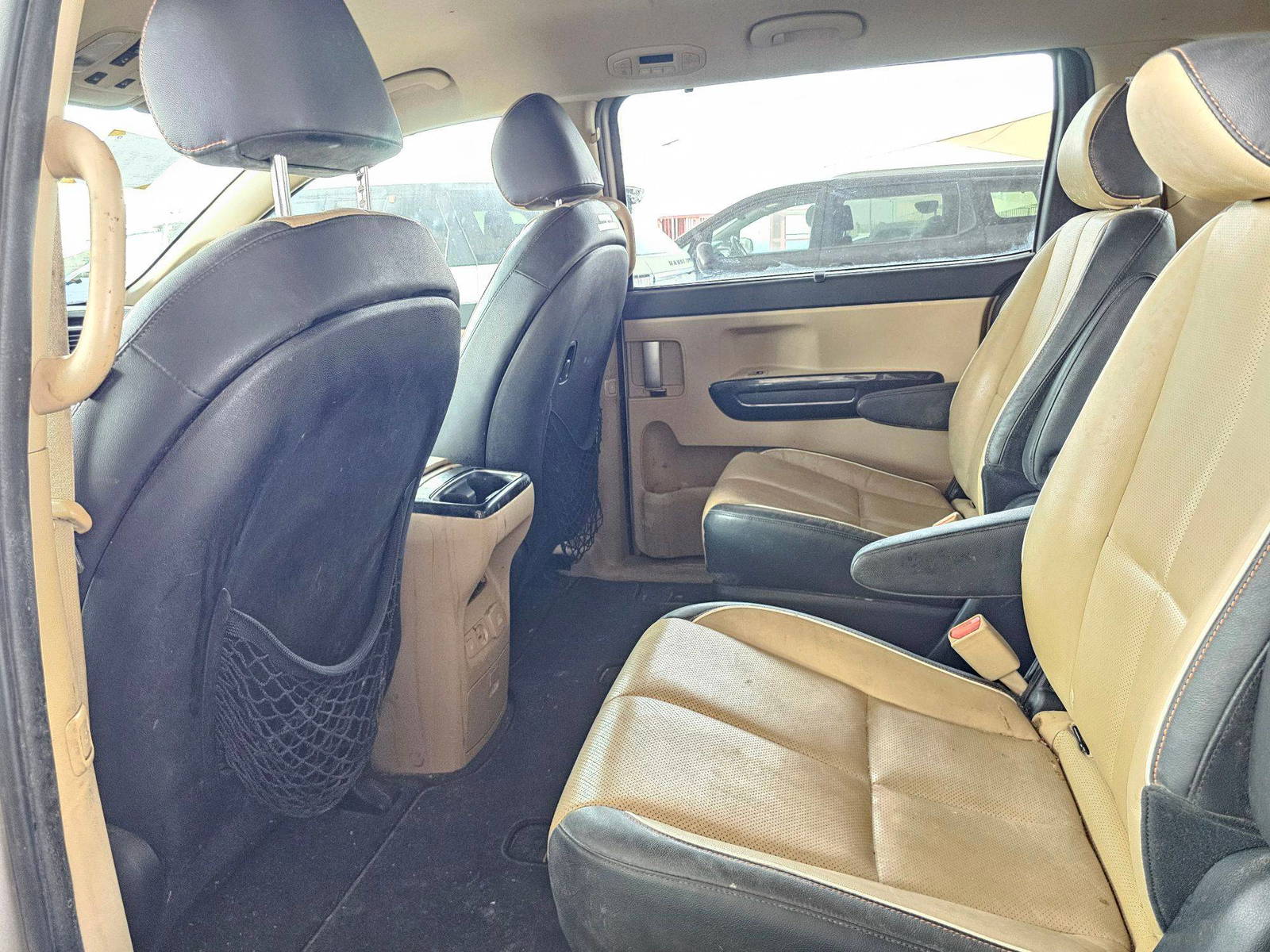 KIA SEDONA 2015 - Marhaba Auction Used Cars - Image 7