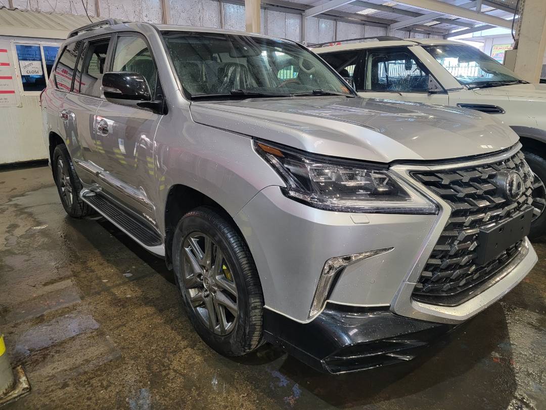 LEXUS LX 570 2013 - Marhaba Auction Used Cars - Image 3