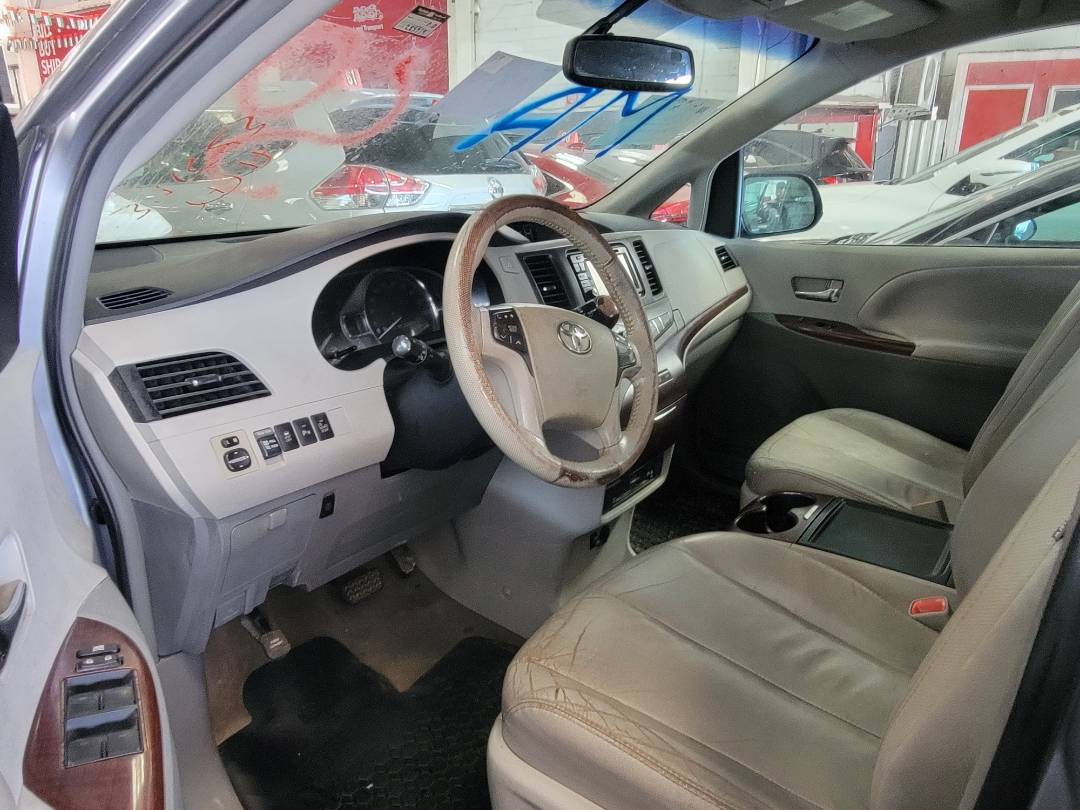 2013 TOYOTA SIENNA — 285519 Miles — Lot 41119565 — Main - Marhaba Auctions Used Cars - Image 5