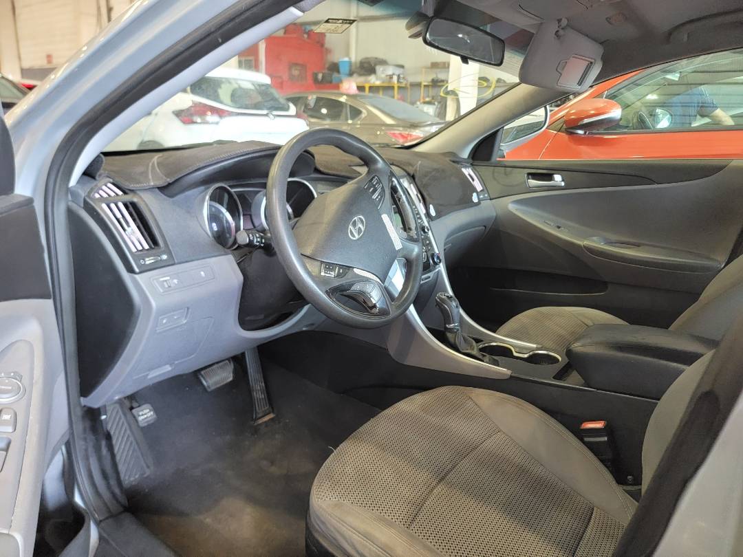 2011 HYUNDAI SONATA — 185724 Miles — Lot 035293 — Main - Marhaba Auctions Used Cars - Image 6