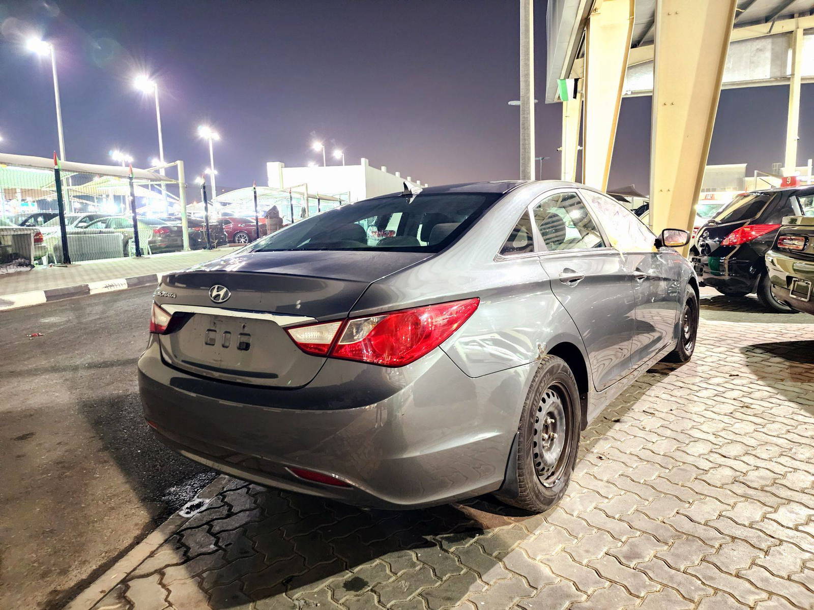 2011 HYUNDAI SONATA — 141587 Miles — Lot BH169364 — Souq - Marhaba Auctions Used Cars - Image 4