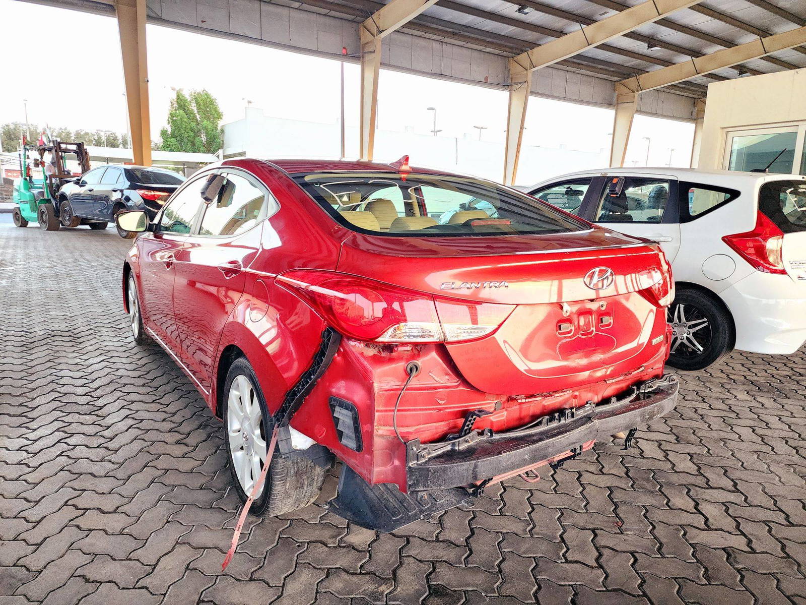 2013 HYUNDAI ELANTRA — 179902 Miles — Lot 72799644 — Souq - Marhaba Auctions Used Cars - Image 4