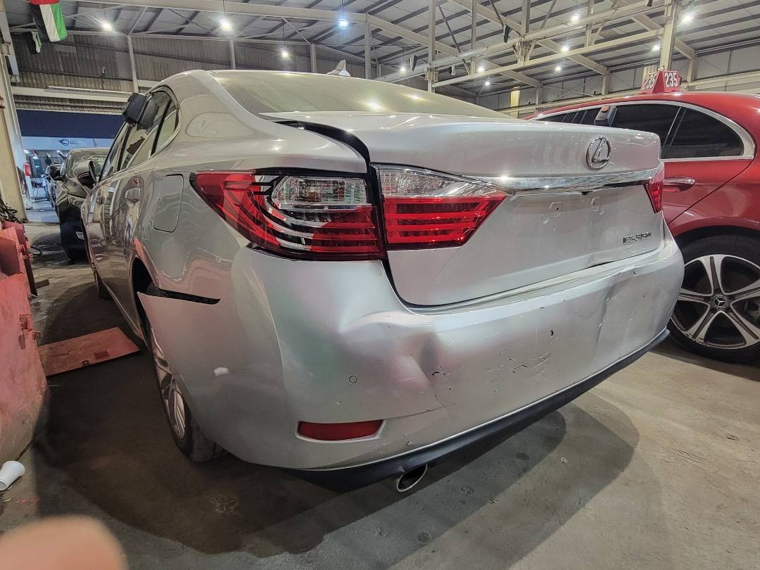 2013 LEXUS ES 350 — 146378 Miles — Lot 73149524 — Main - Marhaba Auctions Used Cars - Image 4