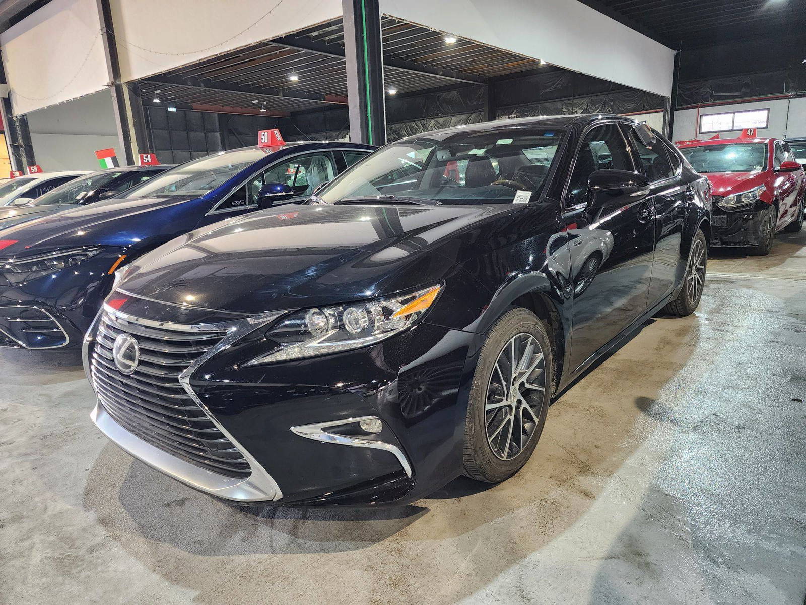 2016 LEXUS ES 350 — 86931 Miles — Lot 11227 — Al Quoz - Marhaba Auctions Used Cars - Image 4