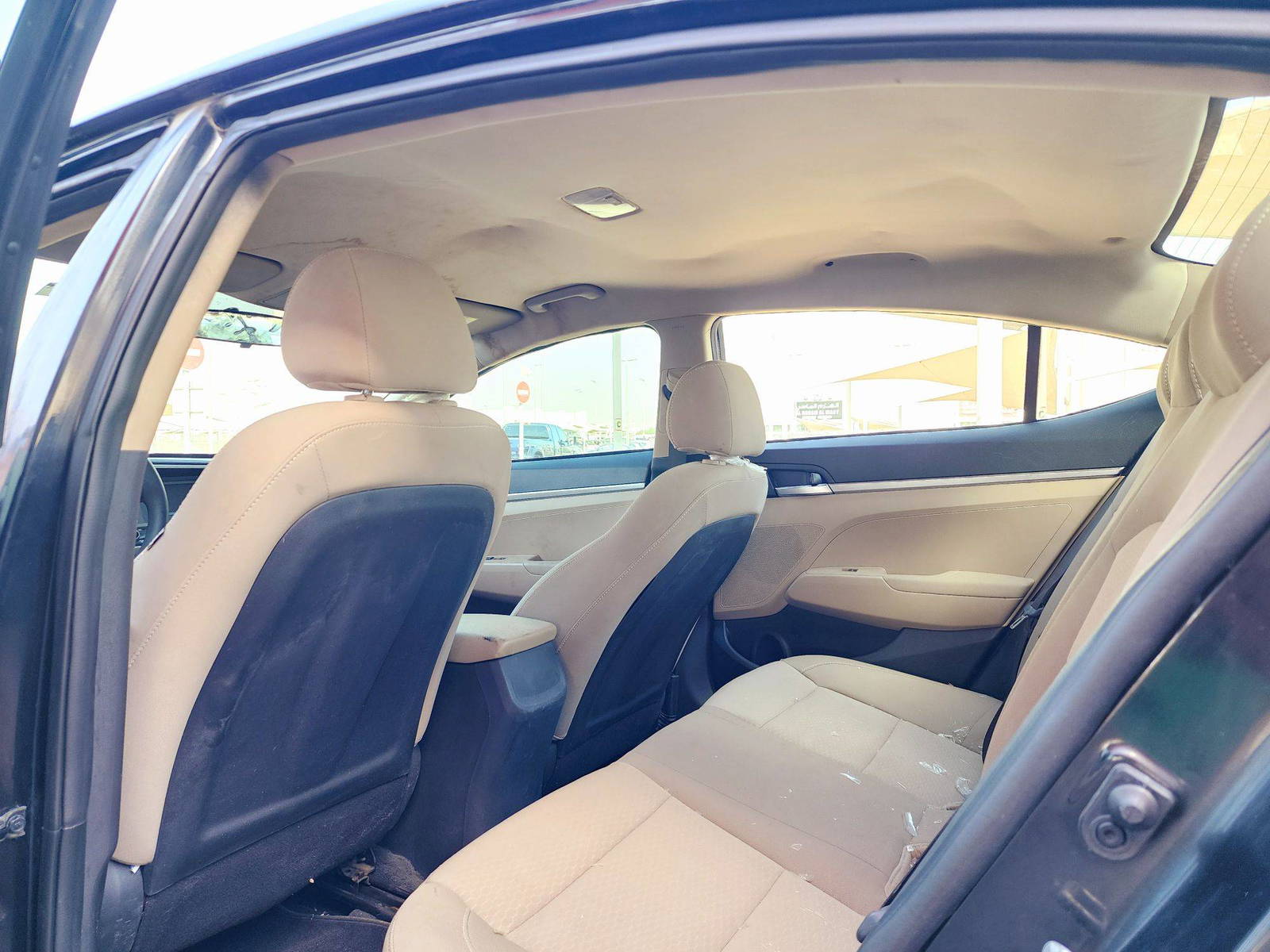 2019 HYUNDAI ELANTRA — 48224 Miles — Lot KH487875 — Souq - Marhaba Auctions Used Cars - Image 6