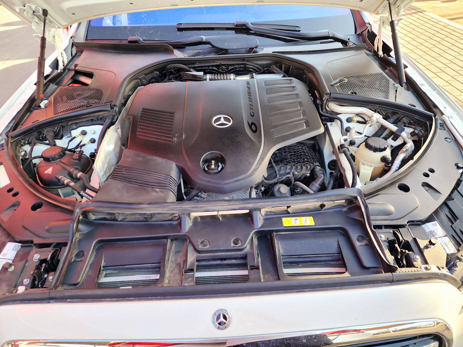 2022 MERCEDES BENZ S 500 — 13297 KM — Lot DB7NA066492 — Souq - Marhaba Auctions Used Cars - Image 12