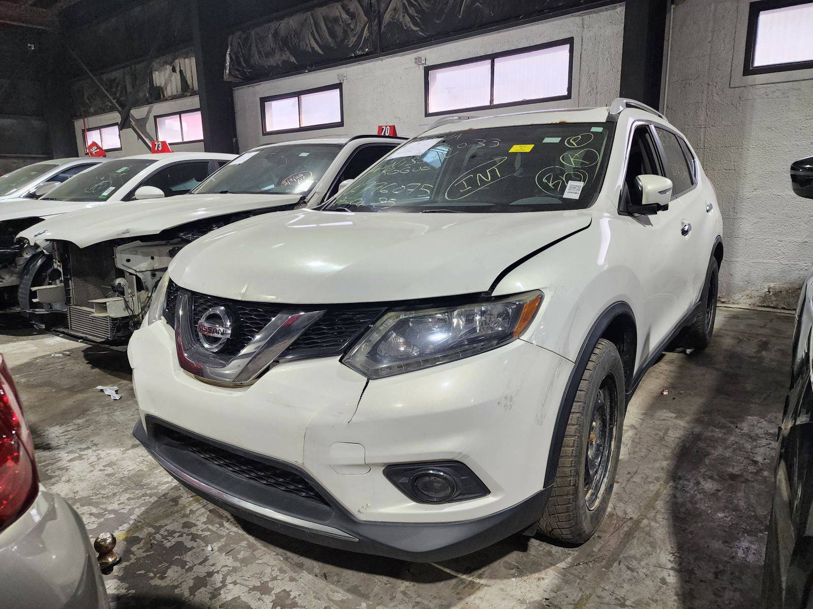 2014 NISSAN ROGUE — 233554 KM — Lot C776075 — Al Quoz - Marhaba Auctions Used Cars - Image 4