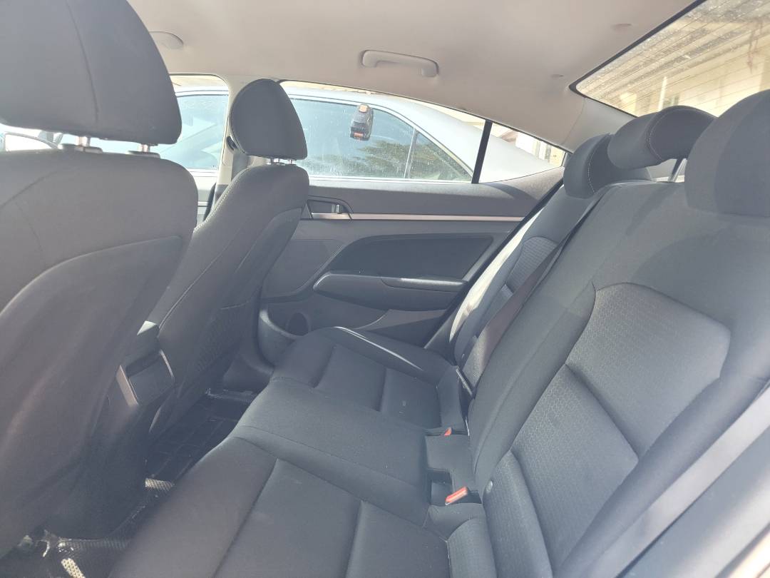 2018 HYUNDAI ELANTRA — 110884 KM — Lot U678911 — Main - Marhaba Auctions Used Cars - Image 7