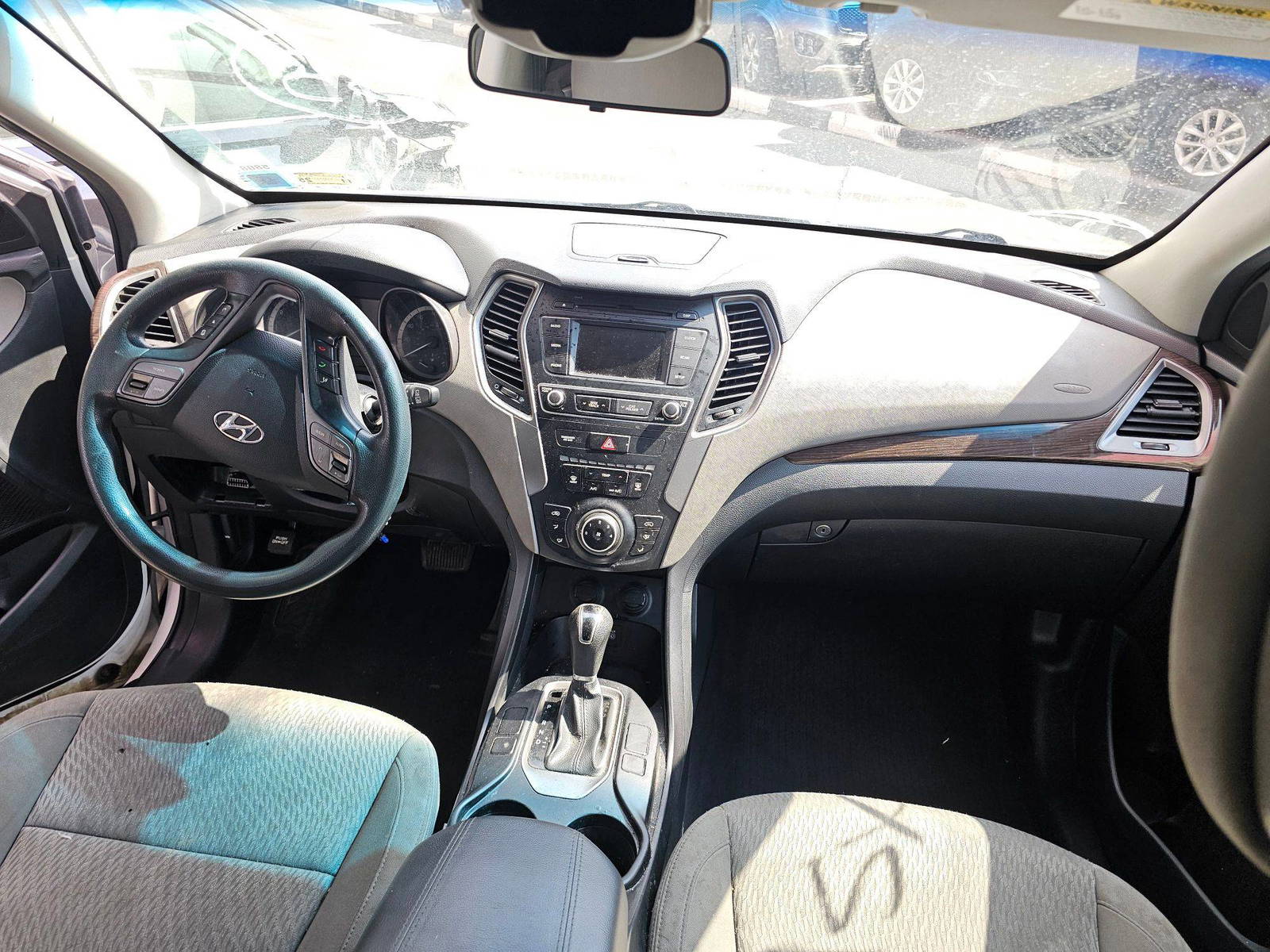 HYUNDAI SANTA FE SPORT 2017 - Marhaba Auction Used Cars - Image 6