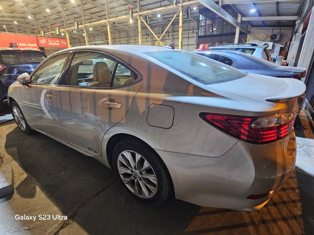 LEXUS ES 300H