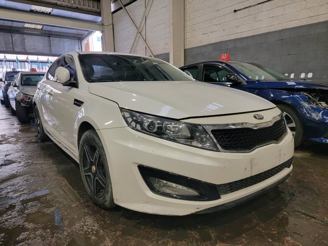 2013 KIA K5 — 177016 KM — Lot 339032 — Main - Marhaba Auctions Used Cars - Image 4