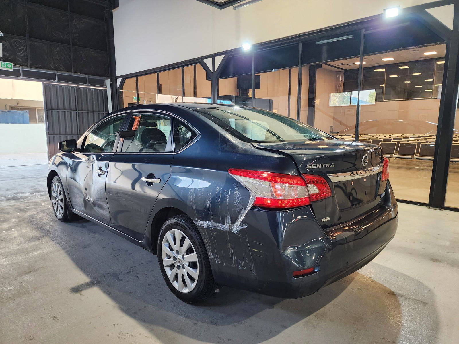 2015 NISSAN SENTRA — 114092 KM — Lot 62444094 — Al Quoz - Marhaba Auctions Used Cars - Image 4