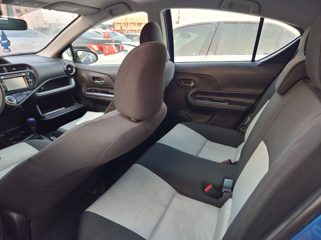 2015 TOYOTA PRIUS C — 201633 Miles — Lot 102805 — Souq - Marhaba Auctions Used Cars - Image 6