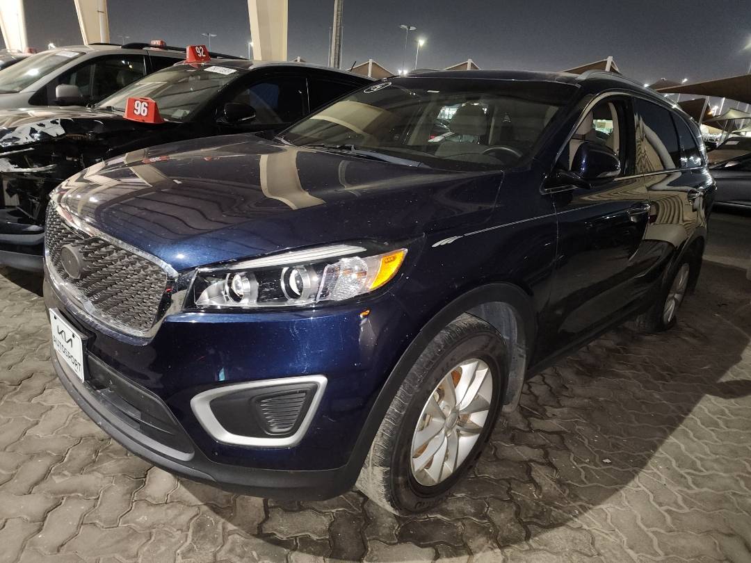 2018 KIA SORENTO — 130101 Miles — Lot 74348553 - Marhaba Auctions Used Cars - Image 5