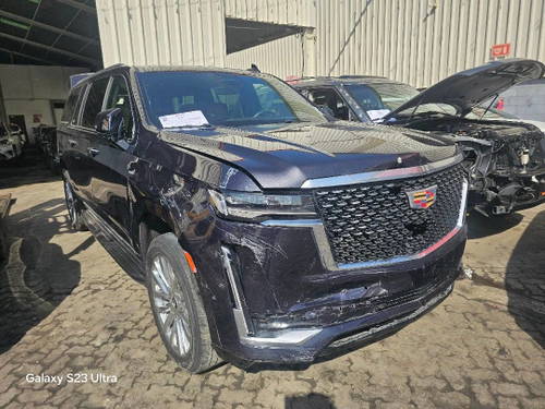 CADILLAC ESCALADE ESV PREMIUM LUXURY