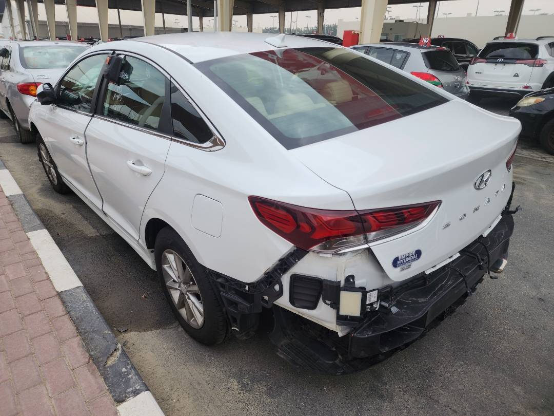2019 HYUNDAI SONATA — 57680 Miles — Lot 37759898 - Marhaba Auctions Used Cars - Image 4