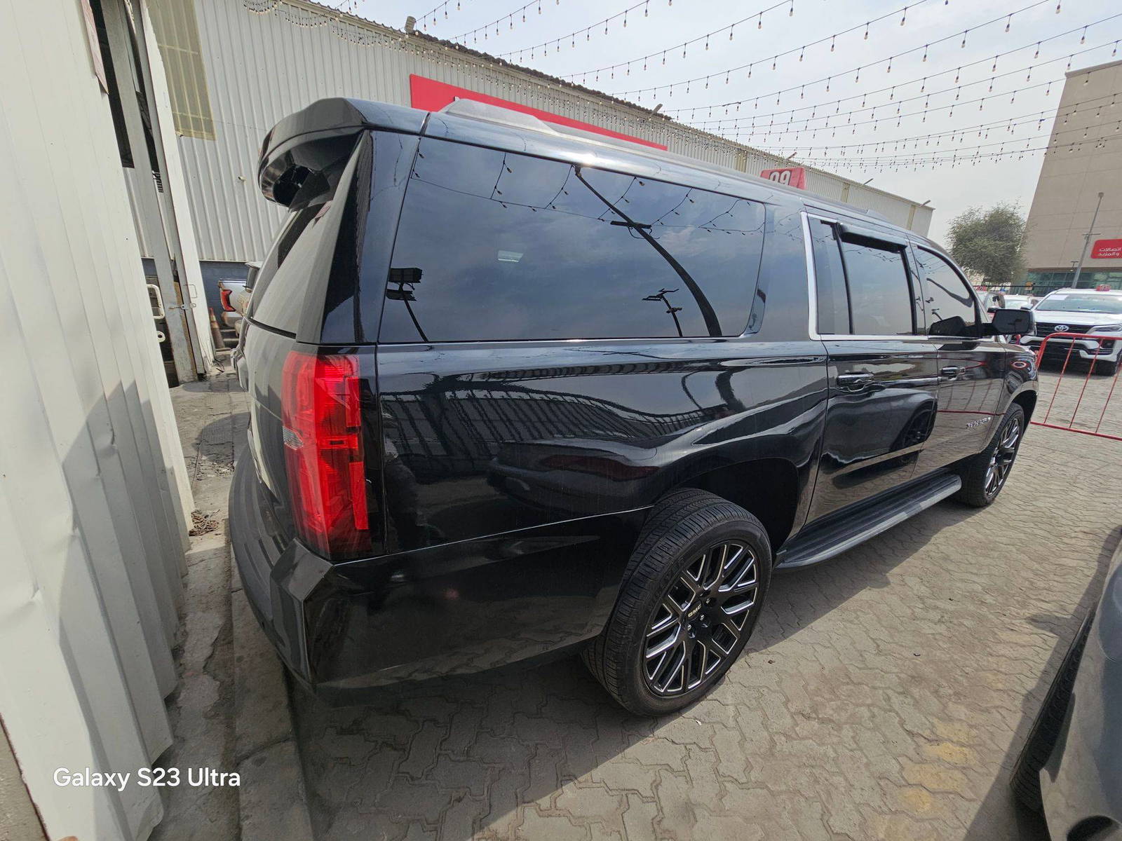 2020 CHEVROLET SUBURBAN — 299227 KM — Lot 1LR302557 — Main - Marhaba Auctions Used Cars - Image 7