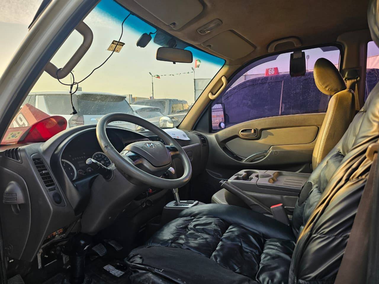 HYUNDAI PORTER 2 2016 - Marhaba Auction Used Cars - Image 8