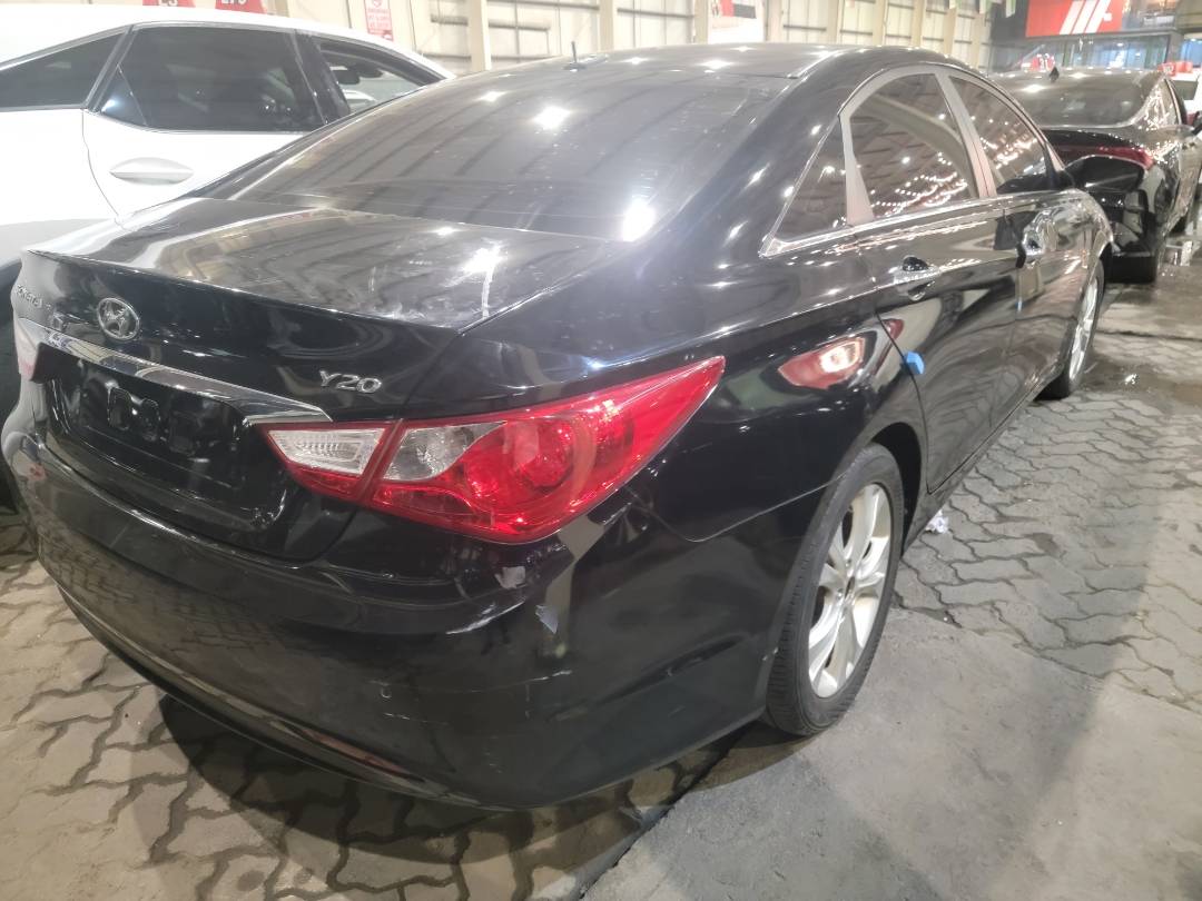 HYUNDAI SONATA 2010 - Marhaba Auction Used Cars - Image 5