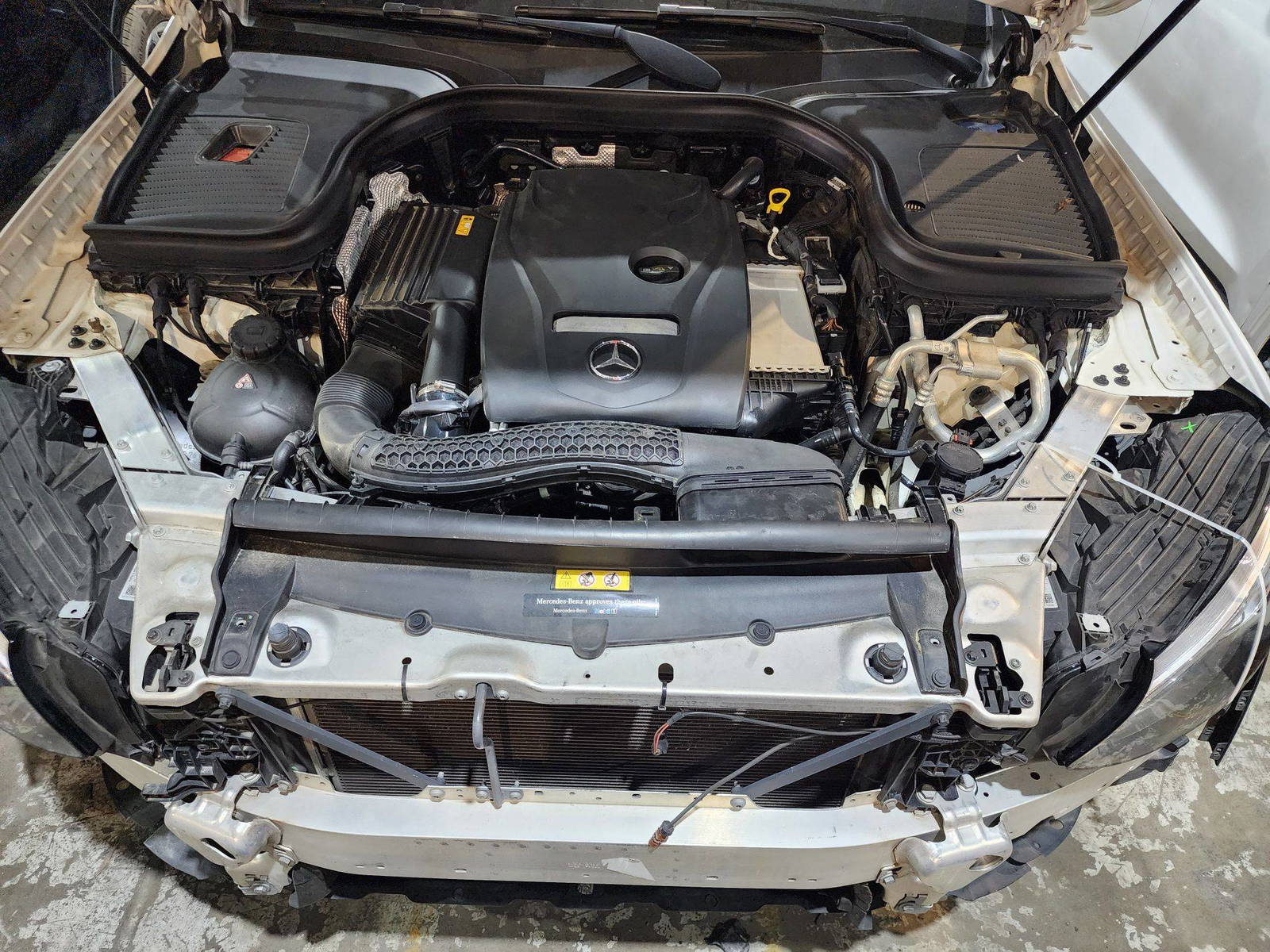 2018 MERCEDES BENZ GLC-300 — 102641 Miles — Lot 109525 — Al Quoz - Marhaba Auctions Used Cars - Image 12