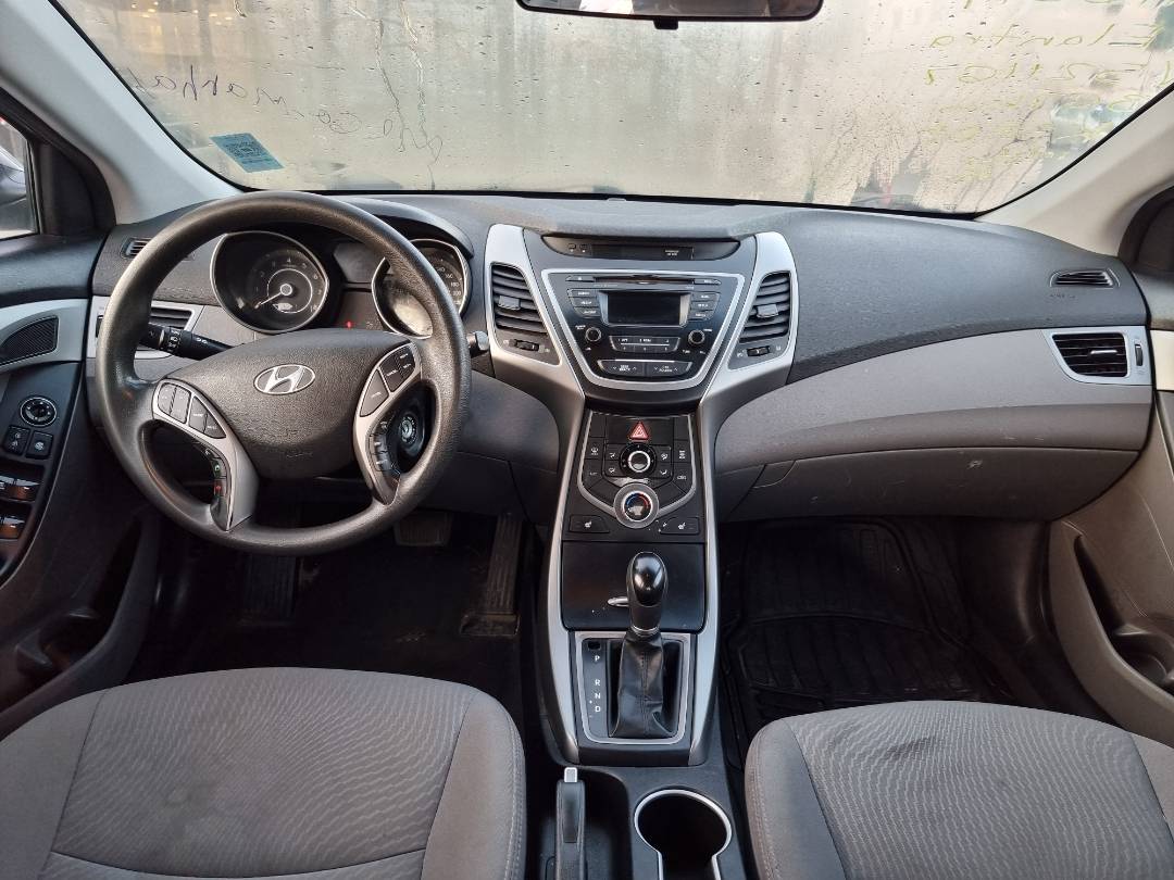 2014 HYUNDAI ELANTRA — 367745 KM — Lot 125487 — Souq - Marhaba Auctions Used Cars - Image 7