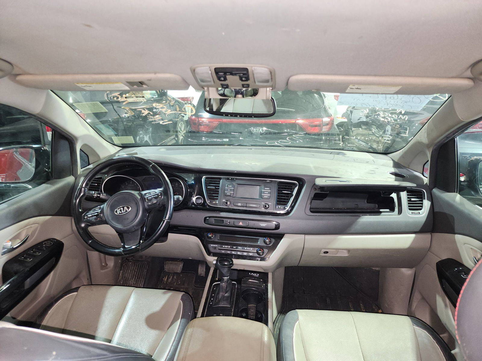 KIA SEDONA 2015 - Marhaba Auction Used Cars - Image 8