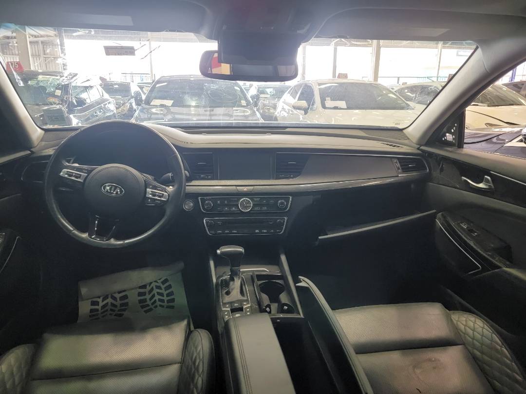 2018 KIA CADENZA — 73530 Miles — Lot 4J10J5103696 — Souq - Marhaba Auctions Used Cars - Image 7