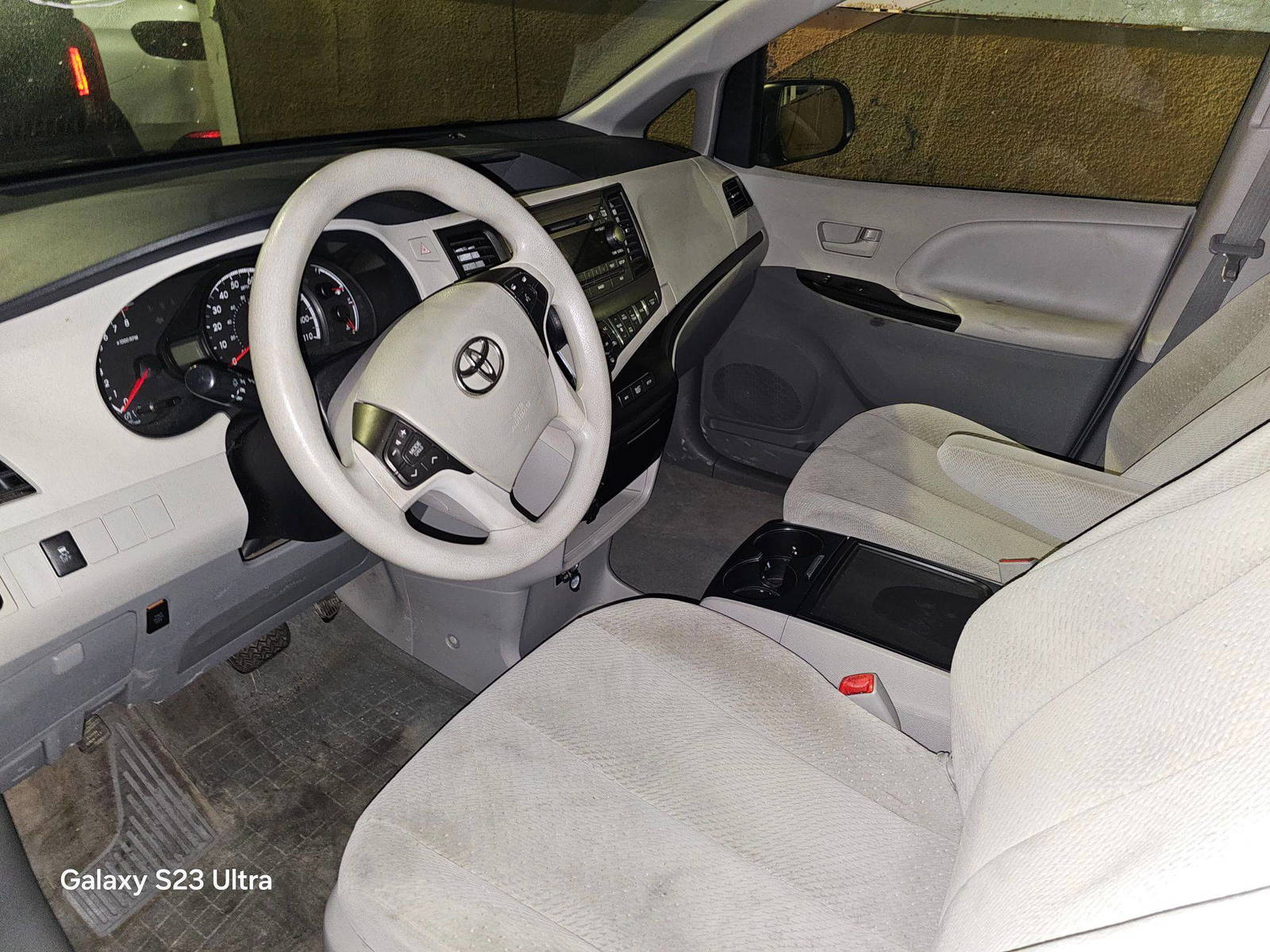 TOYOTA SIENNA 2014 - Marhaba Auction Used Cars - Image 8