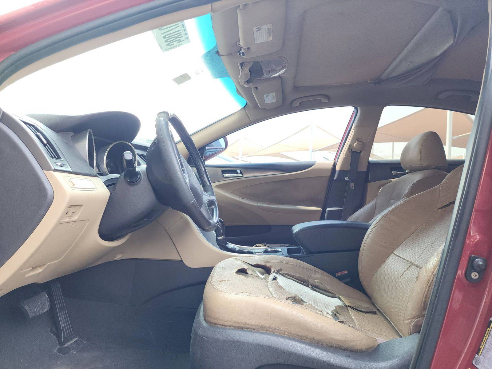 2011 HYUNDAI SONATA — 128145 Miles — Lot 58070454 — Souq - Marhaba Auctions Used Cars - Image 9